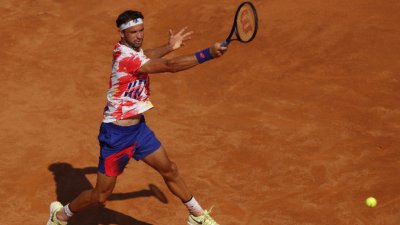 Григор Димитров продължава в Рим