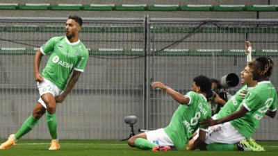 Сент Етиен с успех, Монпелие повали Ница