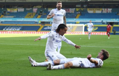 Лийдс с първа победа във Висшата лига за първи път от 16 години