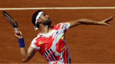 Шаповалов надви Димитров в трисетов мач