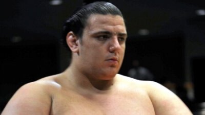 Даниел Иванов с пета победа на турнира по сумо в Токио