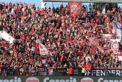 Над 12 хил. фена ще подкрепят ЦСКА-София на мачовете в Лига Европа