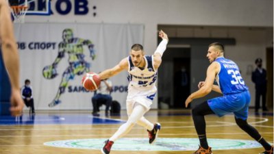 Левски Лукойл започна сезона с победа в Самоков
