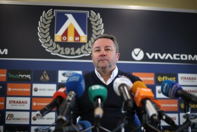 Стоянович пристига за финални преговори с Левски във вторник