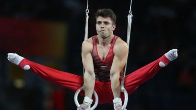 Йордан Александров с три златни медала на финалите на Държавното
