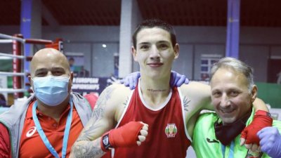 България с четвърти финалист на ЕП по бокс в София