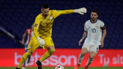 Аржентина не успя да победи Парагвай и загуби първи точки в квалификациите за Мондиал 2022