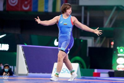 Юлияна Янева е Световна шампионка по борба
