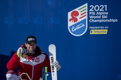 Винсент Крихмайр грабна златото и в спускането на Световното първенство в Кортина