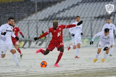 Али Соу ще играе под наем в Ростов, "червените" го дават на безценица