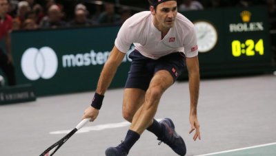 Федерер се класира за 1/4-финалите в Париж