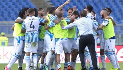 СПАЛ сензационно победи с Рома с човек по-малко