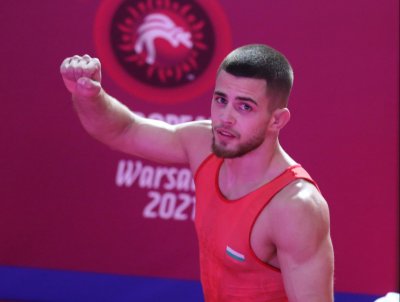 Микяй Наим е на 1/2-финал на Европейското по борба във Варшава