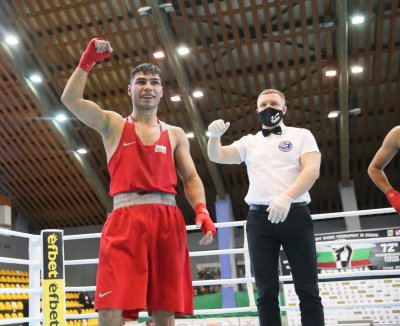 Радослав Росенов дебютира днес от 16:00 часа на Световното по бокс в Полша