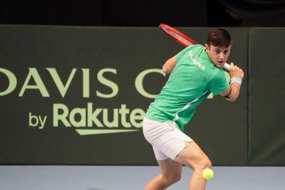 Без загубен сет: Лазаров е четвъртфиналист в Израел
