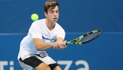 Адриан Андреев ще спори за място на финала на двойки в турнира "Ориндж Боул"