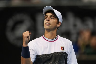 Адриан Андреев се класира за основната схема в Нейпълс