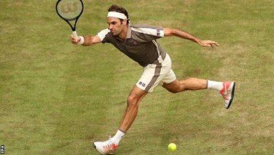 Федерер за 13-ти път на финал в Хале