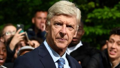 Няколко отбора от Висшата Лига искали Венгер