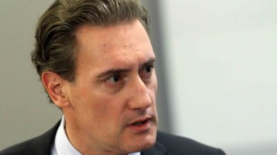 Кирил Домусчиев е дал положителна проба за коронавирус