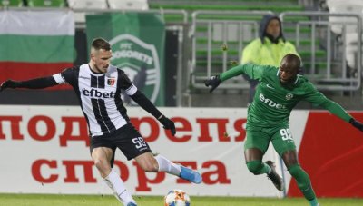 Лудогорец обърна Локо Пловдив, съдийски грешки белязаха дербито