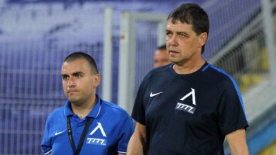 Хубчев: Голям успех е, че се готвим с 25 футболисти