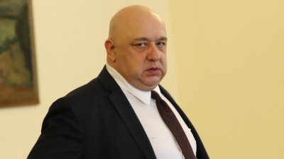 Отварят фитнес залите
