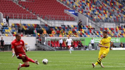 Интер иска да привлече Хакими