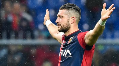 Гълъбинов вкара за Специя, но това не стигна за победа