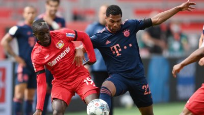 Байерн с девета поредна победа в Бундеслигата