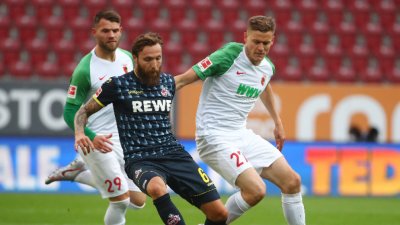 Аугсбург и Кьолн направиха реми с късни голове