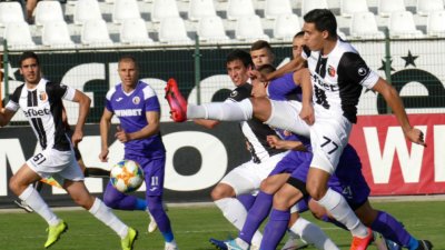 Локо Пд взе надигра Етър в първия двубой след паузата в първенството ни