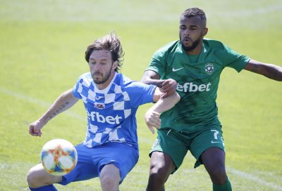 Лудогорец направи нулево реми с новак в елита при дебюта на Сантана