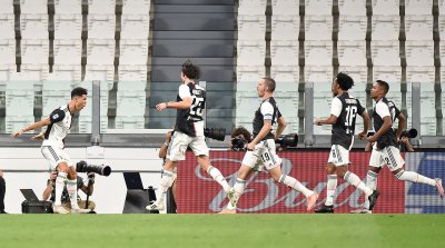 Ювентус победи с 2:1 Лацио у дома и дръпна с 8 точки на върха в "Серия А"