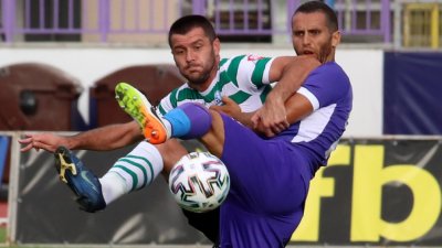 Черно море разгроми Етър като гост, Куриор с хеттрик