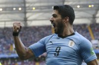 Уругвай излъга Саудитска Арабия и е на 1/8-финал! (видео)