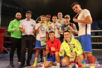 България с четирима шампиони на „Златната ръкавица“