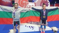 България стартира със злато и сребро на Европейското по щанги в Москва