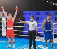 Победа и три поражения за България на Световното по бокс в Полша