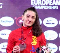 Евелина Николова спечели бронз на Европейското по борба