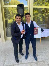 Едмонд Назарян завърши средно образование със златен медал